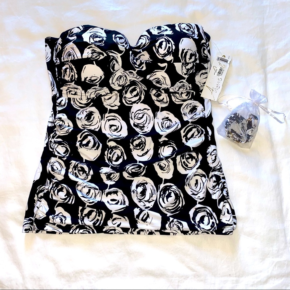 Anne Cole Coming Up Roses Twist Front Tankini